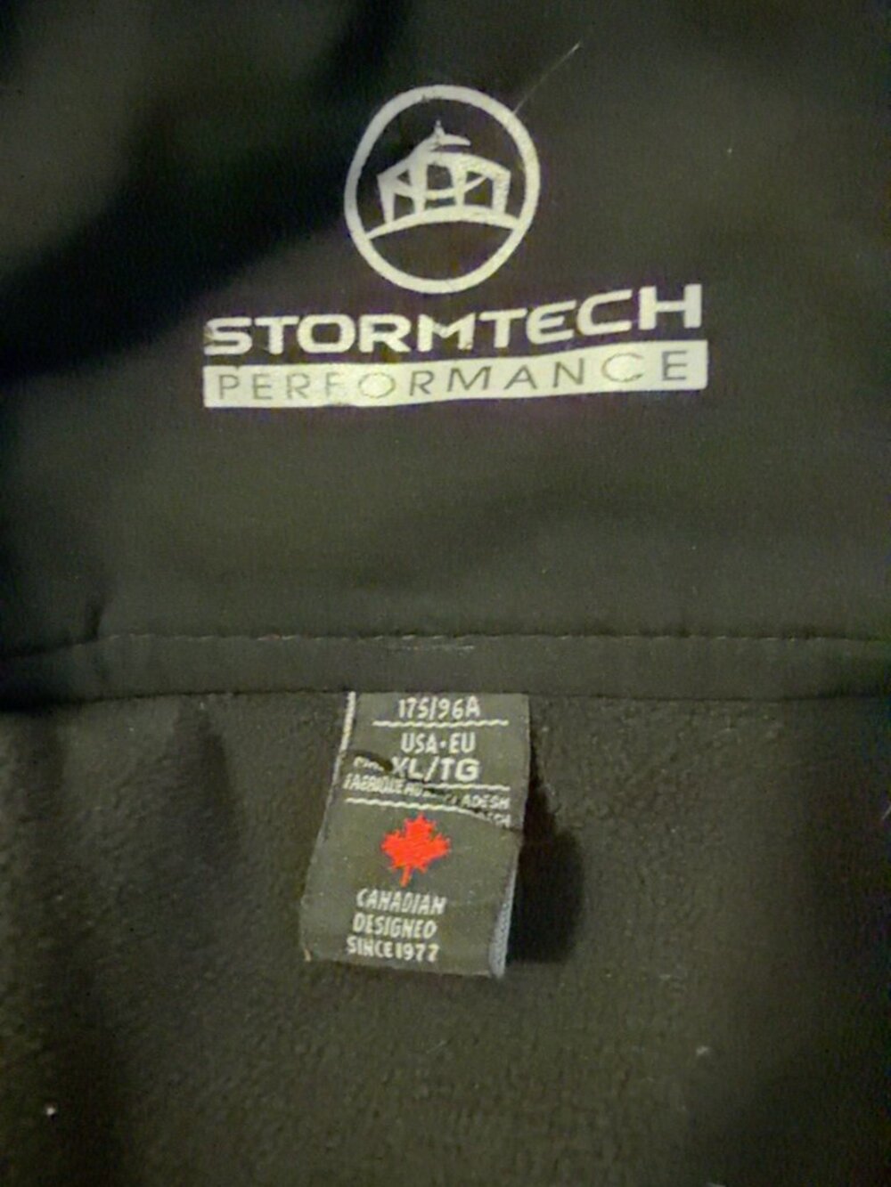 Stormtech Performace Red Softshell Jacket - Picture 3 of 3